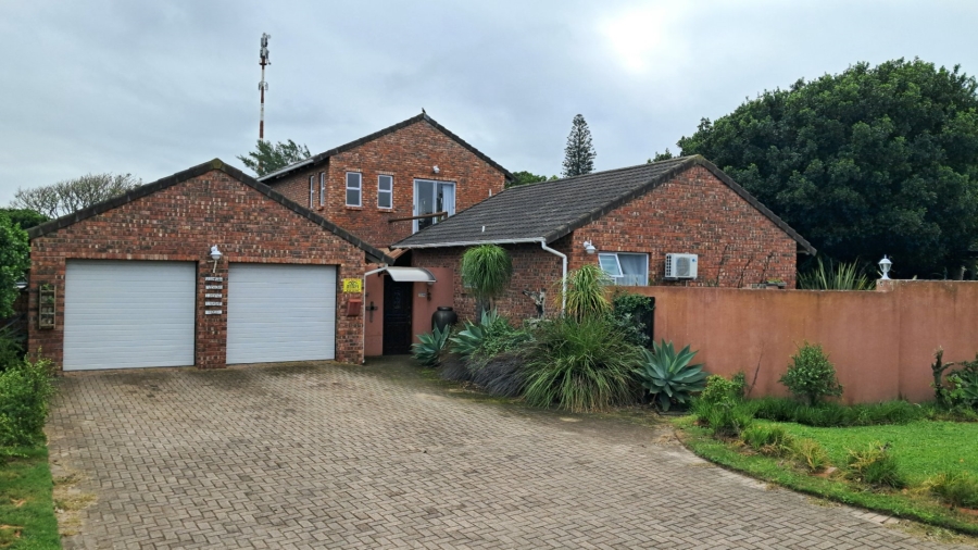 4 Bedroom Property for Sale in Seaview Eastern Cape